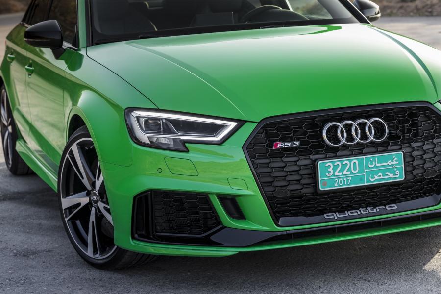 Детали экстерьера Audi RS3 Sedan (8V) 2016 года  (WW) (фото 41 из 47)